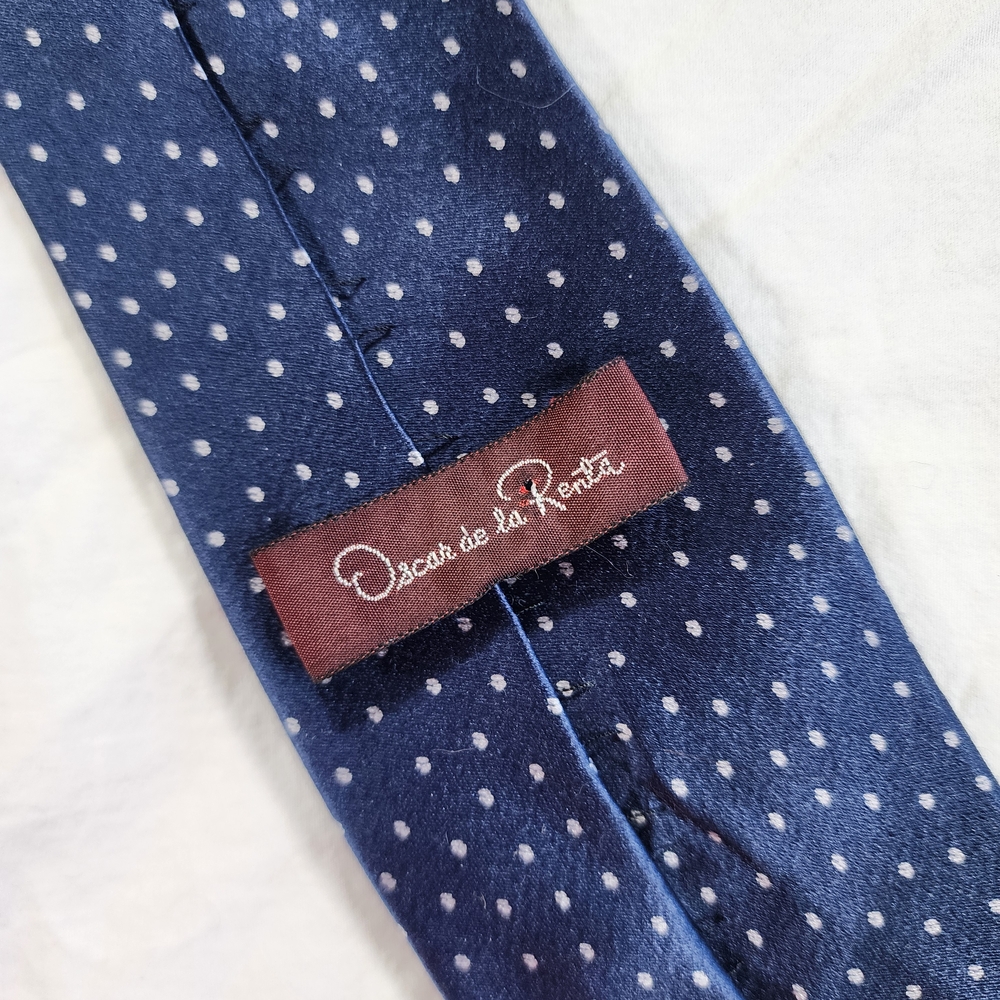Oscar de la Renta Blue Polka Dot Tie